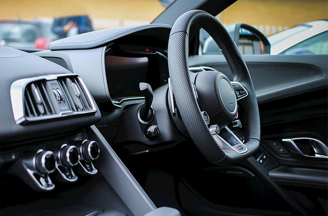 Molde e moldagem por inje&ccedil;&atilde;o automotiva 